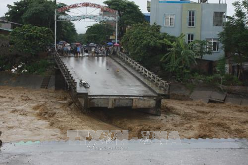 Một phóng viên TTXVN bị lũ cuốn khi đang tác nghiệp tại Yên Bái
